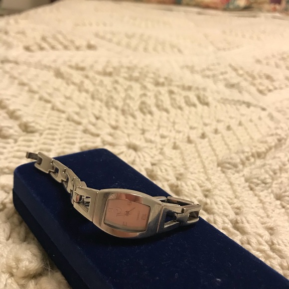 Watch - Picture 3 of 3